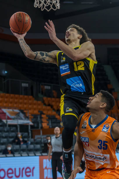 来自英超和 来自英超和